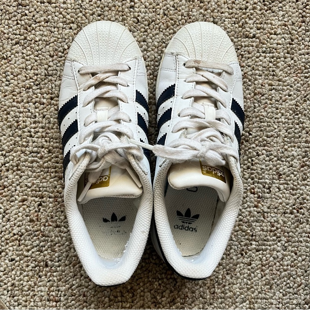 Navy adidas kids superstar sneakers, size kids 4